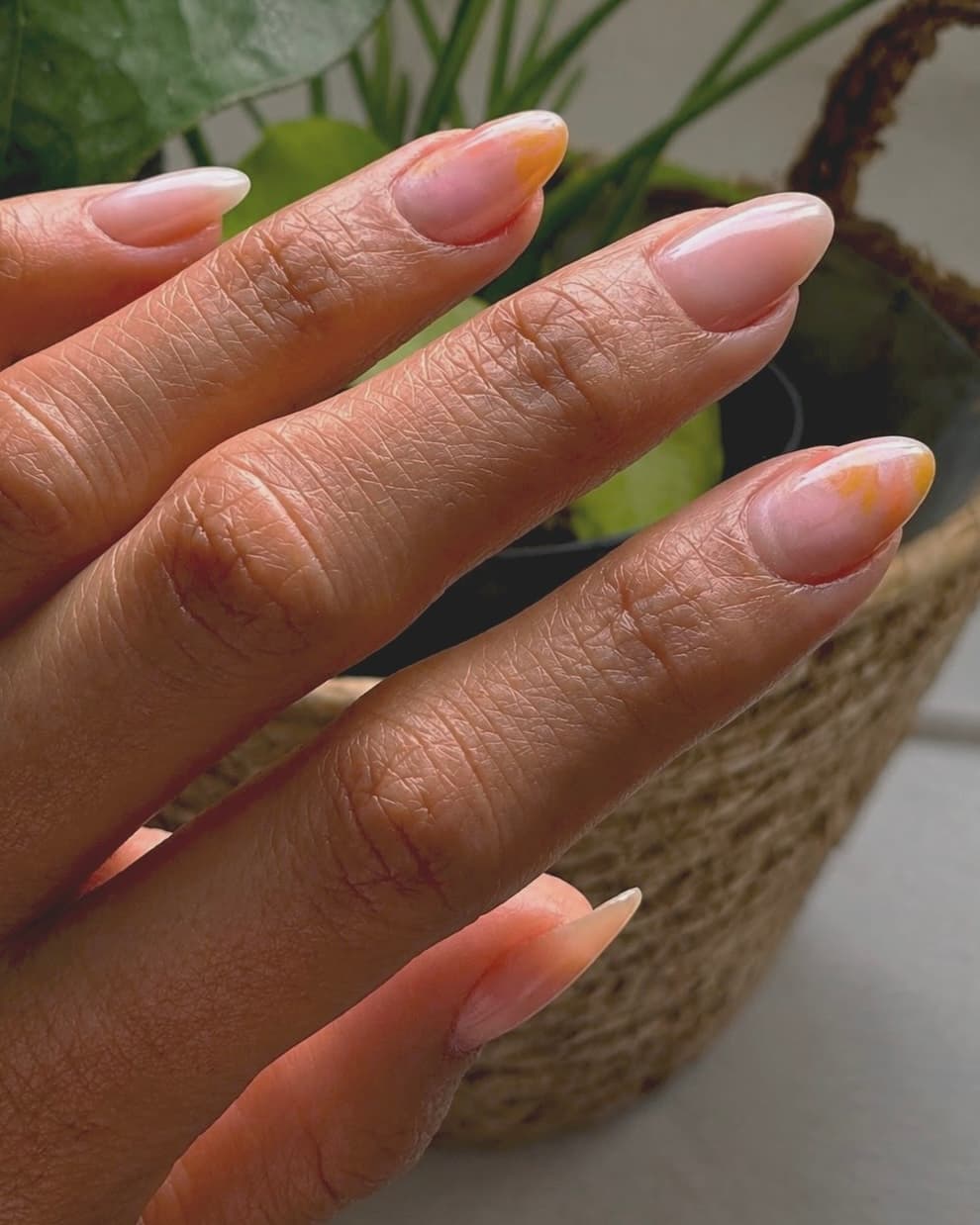 VYRO glitter ombré manicure on almond-shaped nails