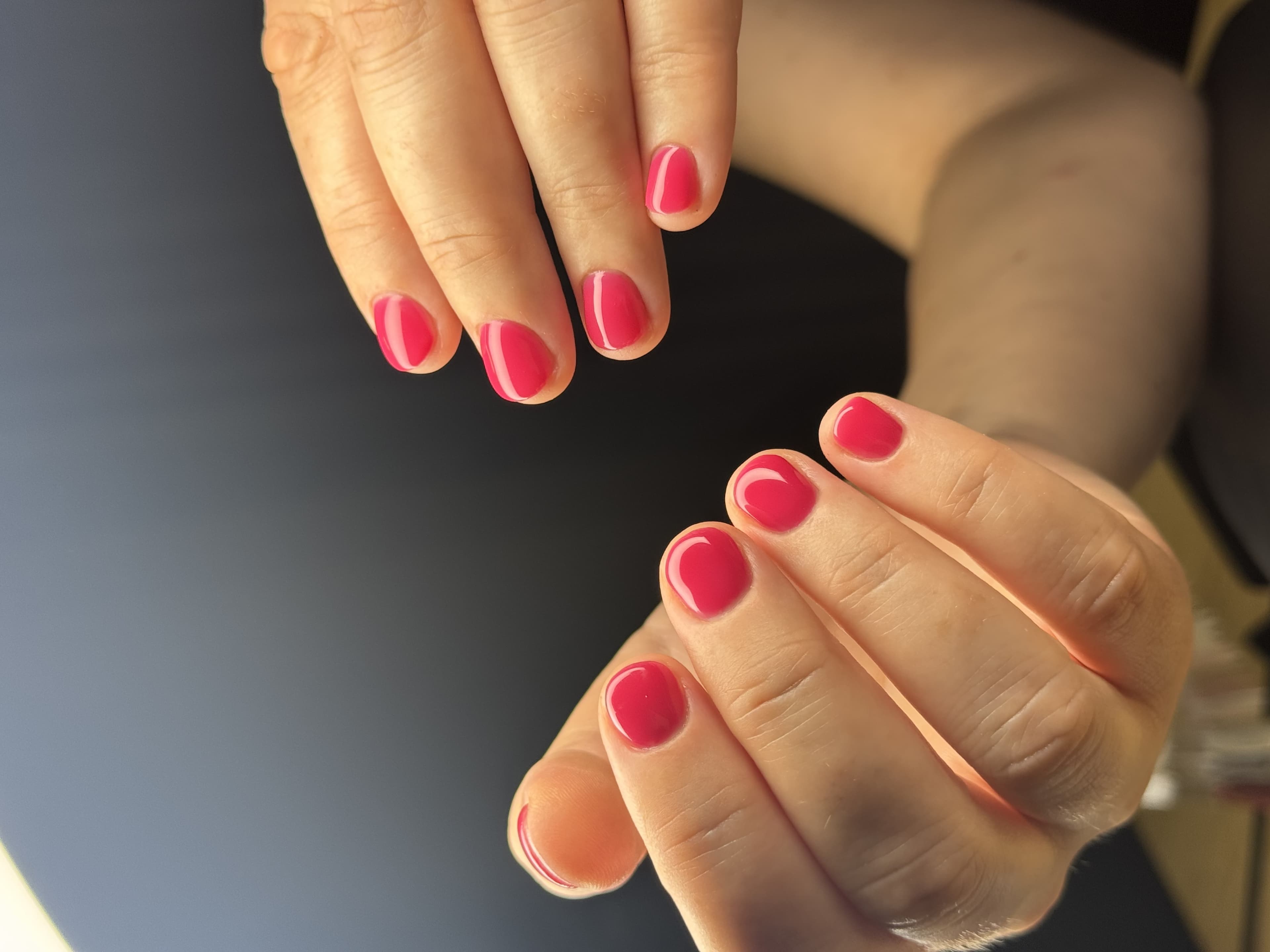 VYRO hot pink gel manicure, freshly applied